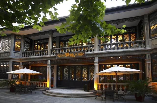 上海鍋德火鍋新天地店一夜人去樓空，又一家高端餐飲關門！